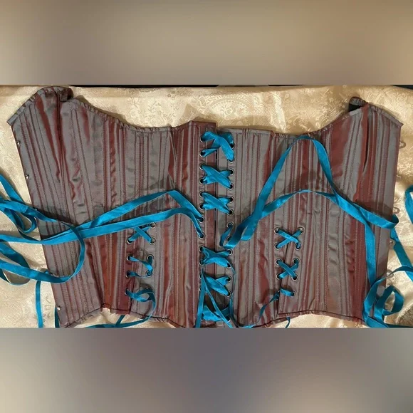 Timeless trends overbust corset 22L steel bones - Picture 12 of 16